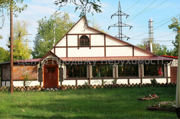 Продається окрема будівля (ресторан)  на вул. Георгія Тарасенка - фото 1