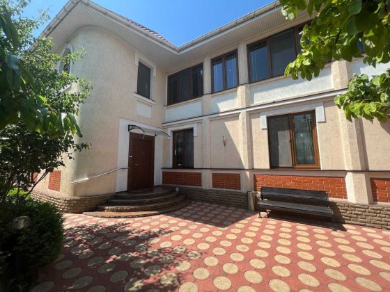 Здание под коммерческую деятельность Одеса