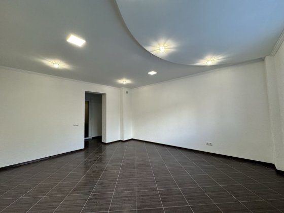 Продаж комерційного приміщення Михайлівці