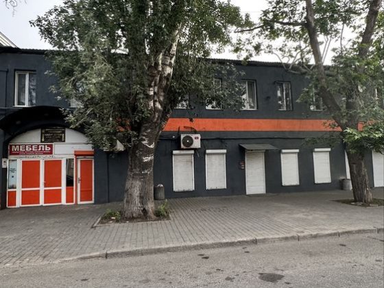 Продам отдельное фасадное 2 х этажное здание , Пересыпь Одеса