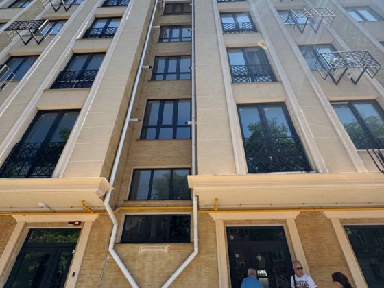 Новый дом коммерческое помещение Одеса