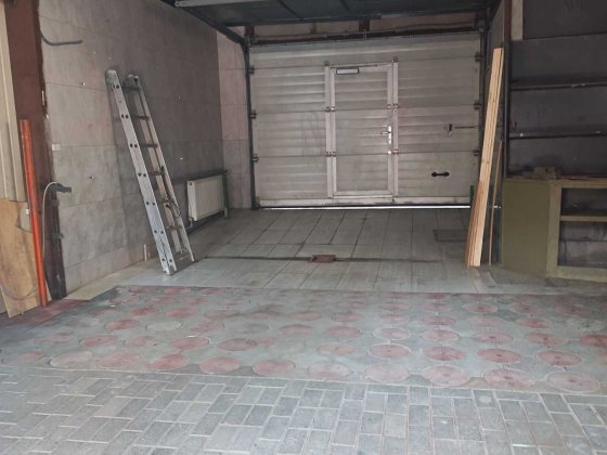 Віддам в оренду приміщення 100 кв.м.(2 бокса) в приватному секторі! Чабаны