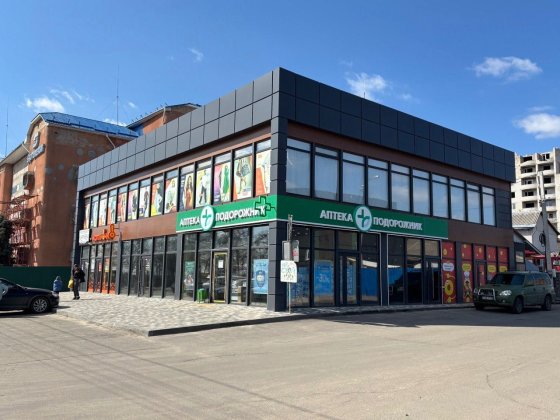 Фасадні 68 кв.м. з ремонтом біля АТБ Бородянка