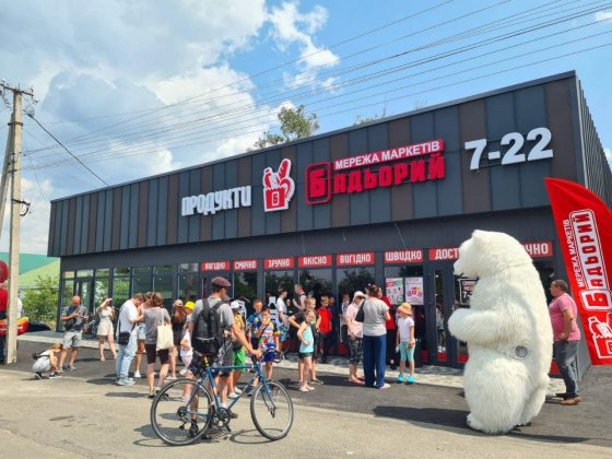 Пилиповичи, центр, фасад 80 кв м Бородянка