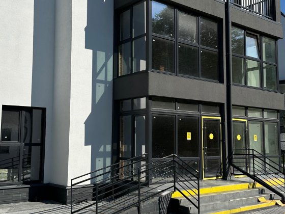 Оренда приміщення під кафе, магазин, студію, аптеку. Зазимье