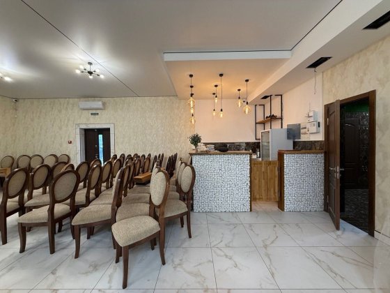 ФАСАДНА Будівля з Технікою і Меблями 220м2! Мила. Милая