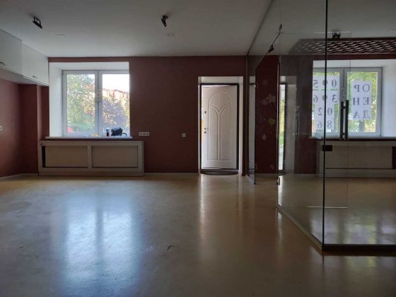 Оренда ЖК Чайки. Приміщення 74м2 з ремонтом. Аптека. Магазин. Кафе. Чайки