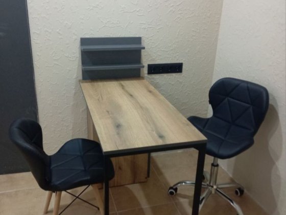 Оренда манікюрного столику Самбор