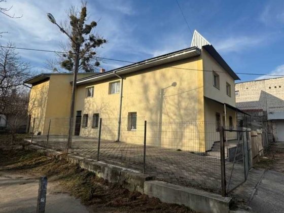 Здам приміщення. Є можливість СУБОРЕНДИ. Послуги, швейний цех, інше! Малехов