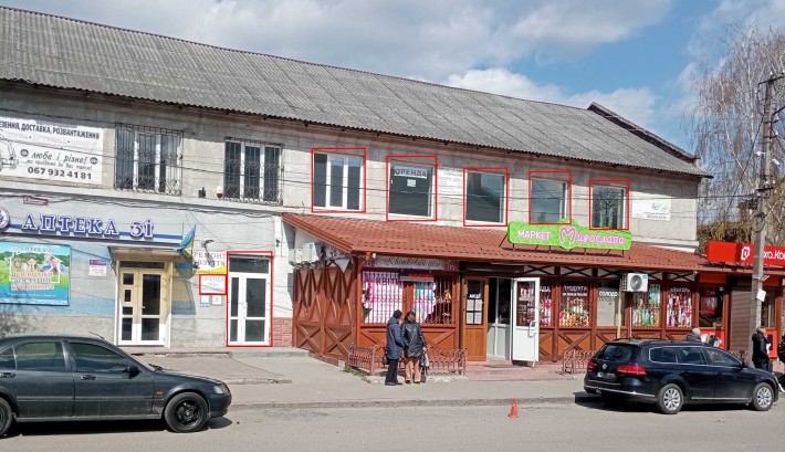 Оренда комерційного приміщення м. Жовква 103 м2 - фото 1