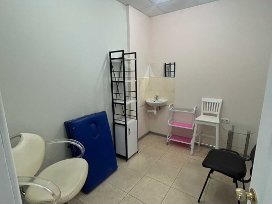 Сдам помещение с ремонтом под салон  Левитана/ ЖК Радужный Лиманка