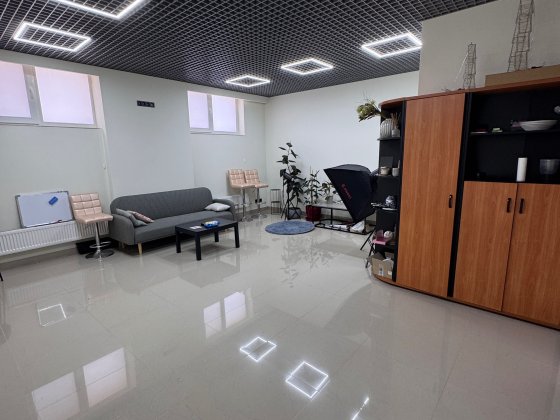 Здам приміщення 80 кв.м. кабінет салон шоурум студія офіс Крыжановка