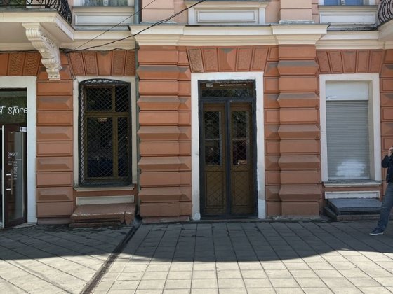 Здам в оренду  приміщення у центрі міста Усатово