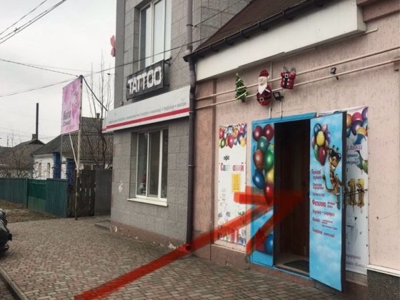 Здається в оренду приміщення ! Окремий вхід. 1 поверх Хорол