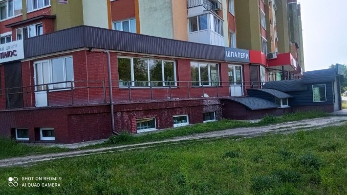 Здам в оренду приміщення магазину 64 м2 Вараш 43. - фото 1