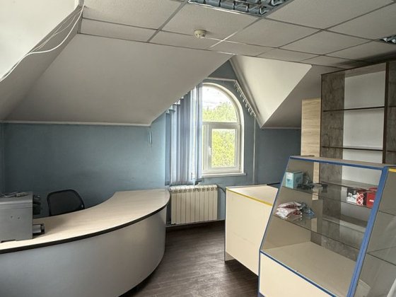 Здам в оренду офісне приміщення Вараш