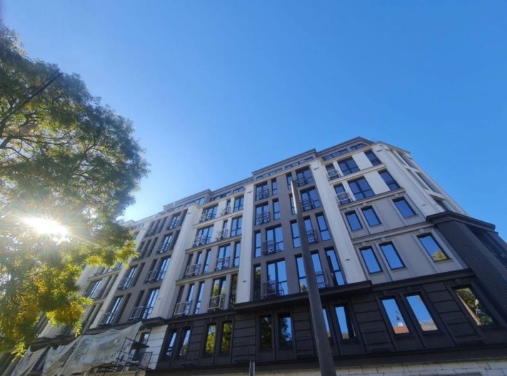 Фасаднок помещение в сданом доме в центре, Б. Арнаутская, Сальве - фото 1