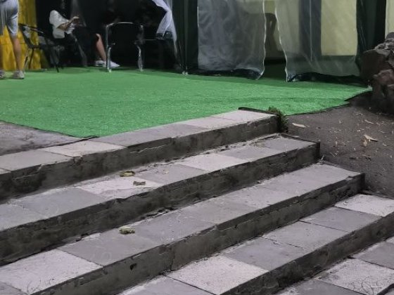 Продам ларёк возле центрального фонтана Вольногорск