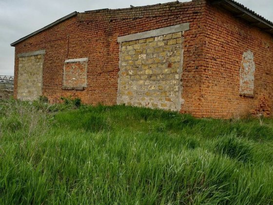 Приміщення під бізнес,сільгосп.приміщення Радомышль