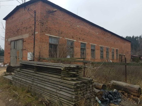 Продається комерційне приміщення в с.Зарічани Заречаны