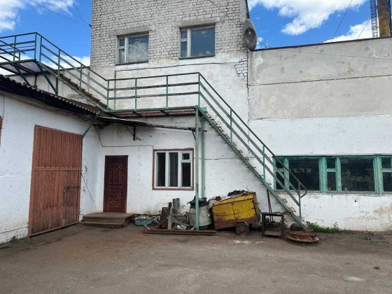 Продається комерційна будівля ТОВ ,,Тепломережа" Олевск