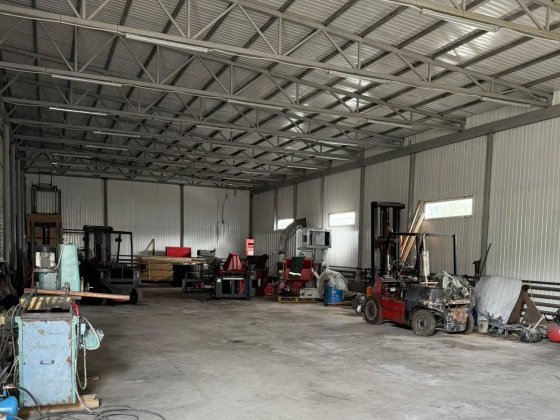 Продаж виробничого комплексу 4320 м2 та 2 га у Житомирська обл, Чуднів Чуднів