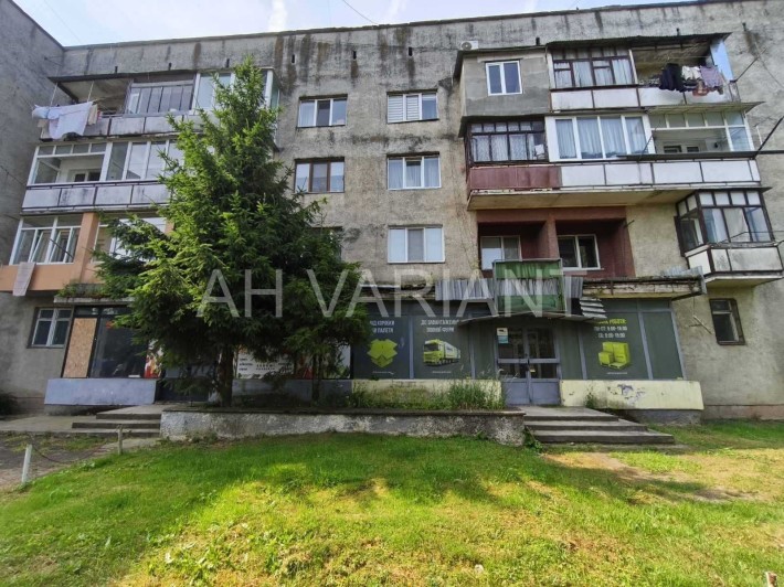 Продається комерційна нерухомість (магазин), м. Чоп
Код: 29011 - фото 1