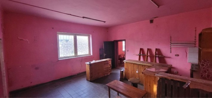 Продам приміщення під комерційну діяльність або житло - фото 1