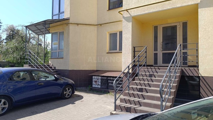 продаж комерційного приміщення вільного призначення - фото 1