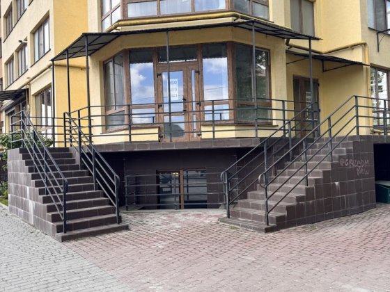 Комерційне приміщеняя ЖК Веселка річкова Микитинці