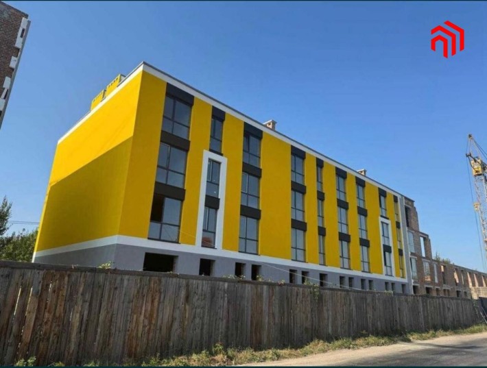 Терміново! Продаж комерції на першому поверсі - фото 1