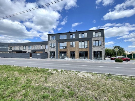 Фасад. Відмінний трафік. Супер місце. Софіївська Борщагівка Софиевская Борщаговка