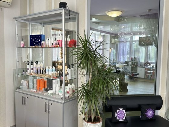 Продається БИЗНЕС - діючий салон краси Софиевская Борщаговка