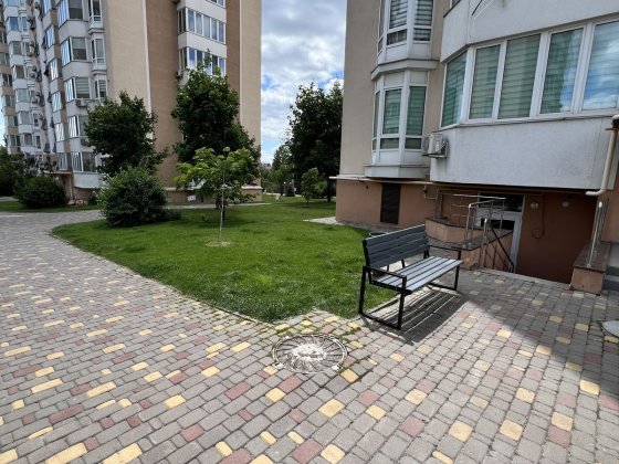 Комерційне приміщення, високі стелі, ЖК Петрівський квартал Святопетрівське