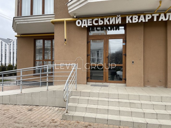 Продаж комерційного приміщення в селі Крюківщина. Фасад - фото 1