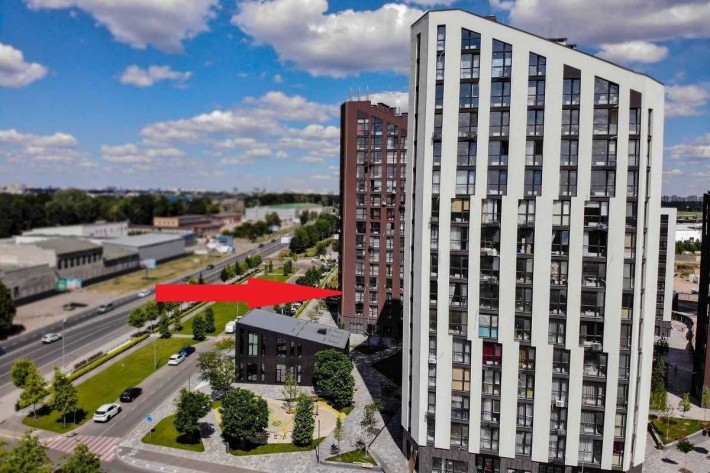 фасад. магазин 88 кв.м, Крюковщина .ул.Черновола. Жк Paradise Avenue - фото 1