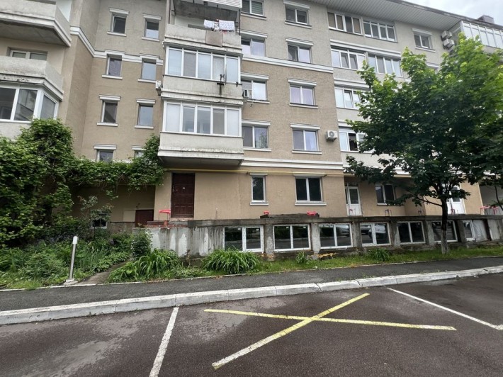 Продається комерційне приміщення Ворзель - фото 1