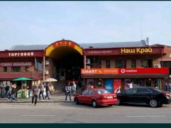 Оренда відокремленого приміщення у торговому центрі в центрі м.Дуброви Дубровица