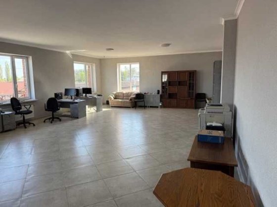 Здам в оренду офісне приміщення 80м.кв Владимирец