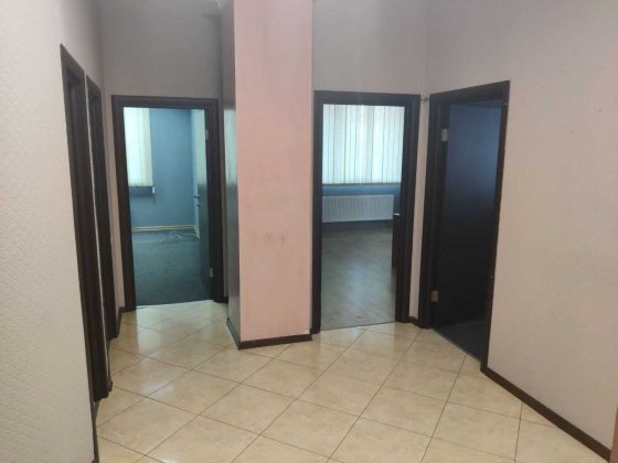 Сдам в оренду офіс 70 кв., за ТРЦ Нікольський в м.Харків Степная