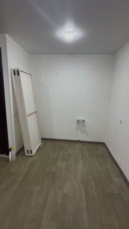 Здам просторий кабінет з вільним робочим місцем - фото 1