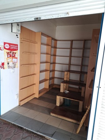Здам конт. 2×3м з меблям та електрикой на центр. ринку у проход. місті - фото 1