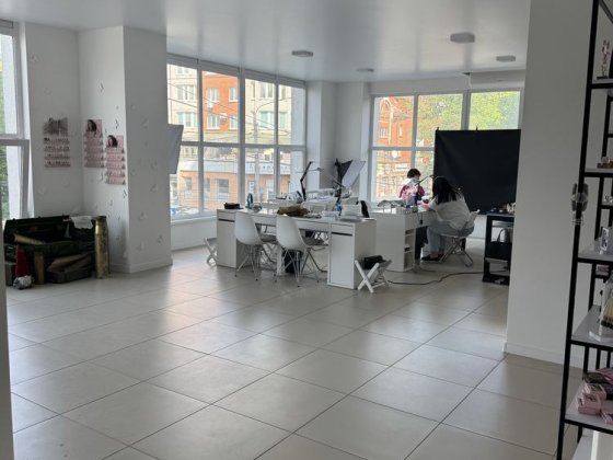 Оренда прим. ЦЕНТР, н/б, панор. вікна, вода. Олешин