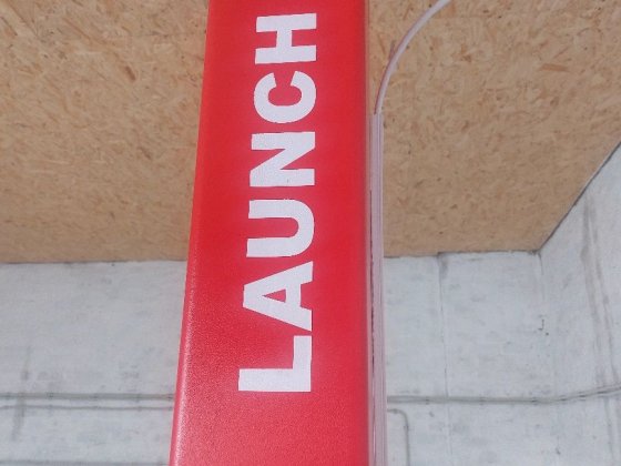 Гараж з гідравлічним підйомником. Золотоноша