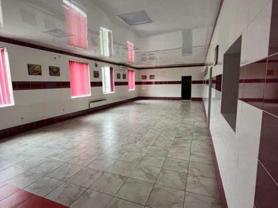 Оренда приміщення для вільного призначення біля АТБ Новоселиця