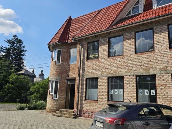 Здається комерційне приміщення с. Лужани Лужаны