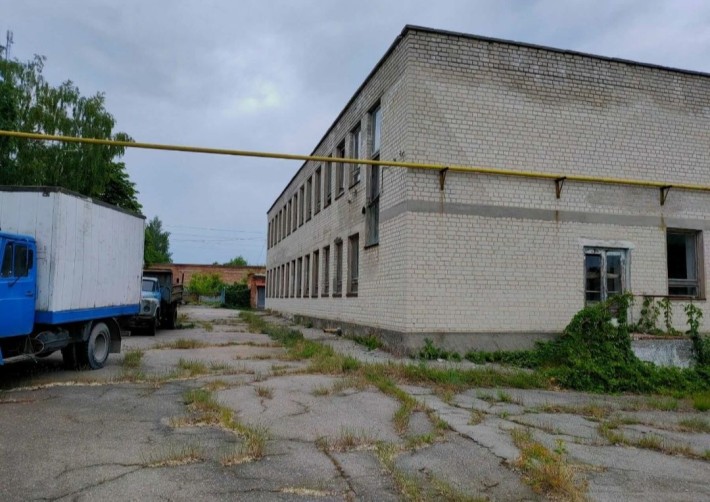 Продам виробничу базу S=3660 кв.м.,місто Тараща - фото 1