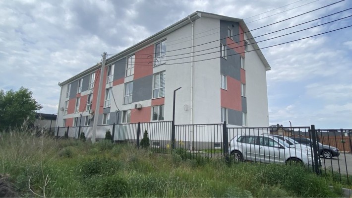 Продаж цокольного приміщення с.Погреби - фото 1