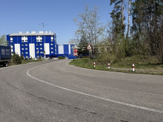 Путрівка Кобці  25 соток комерція   склади   Епіцентру та жд вітка Путровка