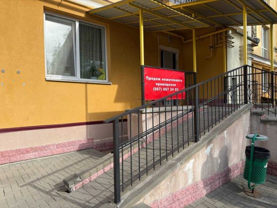 Продам нежитлове приміщення у ЖК "Сонцтаун" Чайки